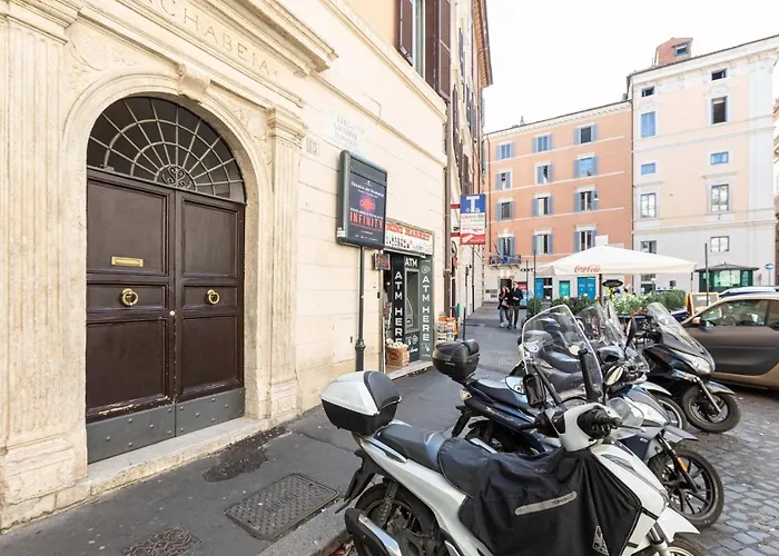 By The Pantheon With Two Bedroom 2 Bathroom Roma