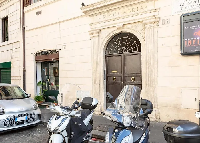 By The Pantheon With Two Bedroom 2 Bathroom Daire *