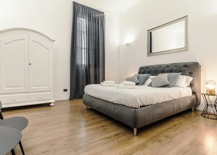 By The Pantheon With Two Bedroom 2 Bathroom Daire