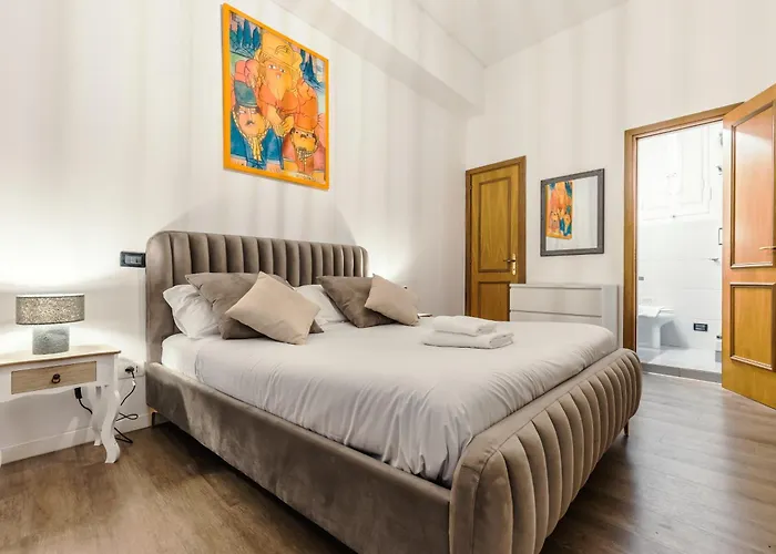 By The Pantheon With Two Bedroom 2 Bathroom Daire *