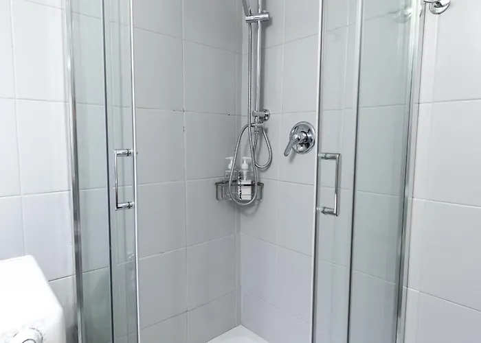 By The Pantheon With Two Bedroom 2 Bathroom *