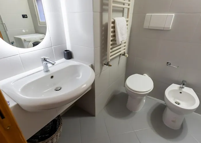 By The Pantheon With Two Bedroom 2 Bathroom Roma